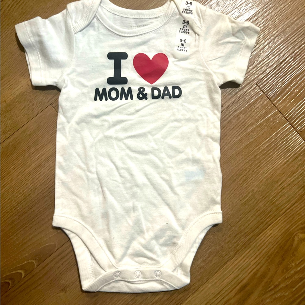 Infant I Love Mom & Dad onsie